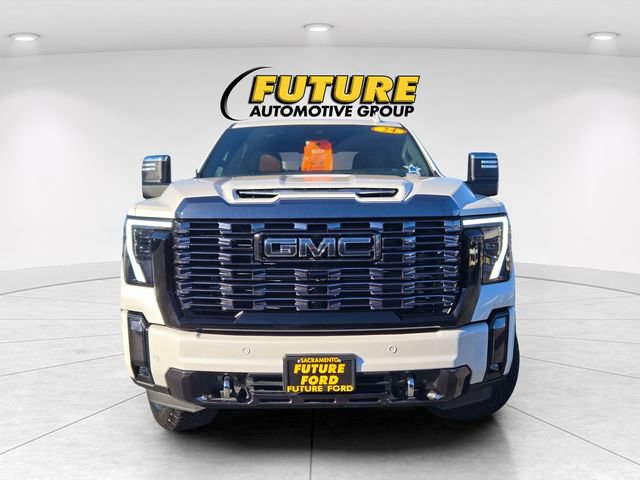 Used 2024 GMC Sierra 2500 Denali Ultimate AWD/4WD image 2