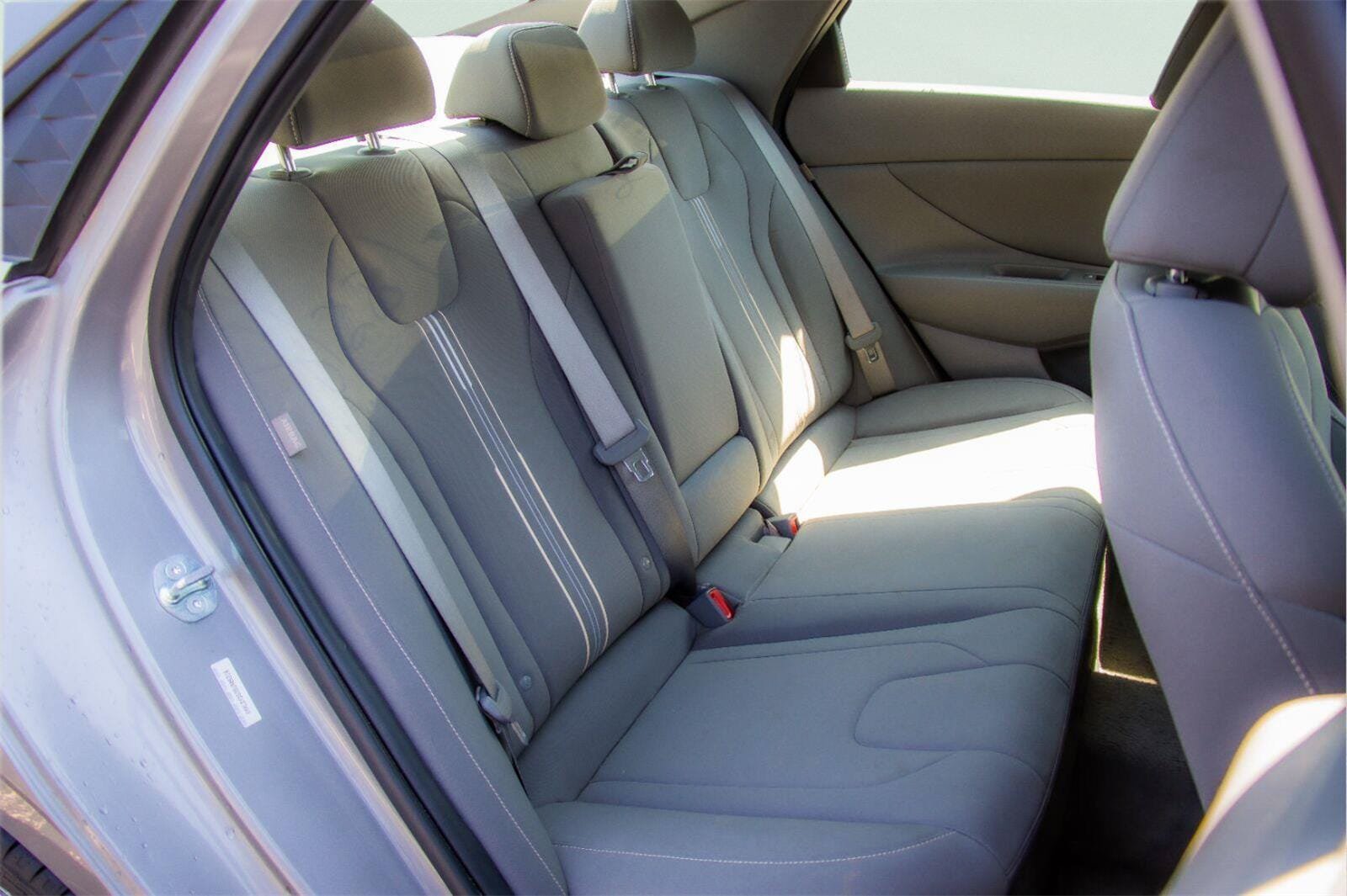Used 2025 Hyundai Elantra SEL FWD image 7