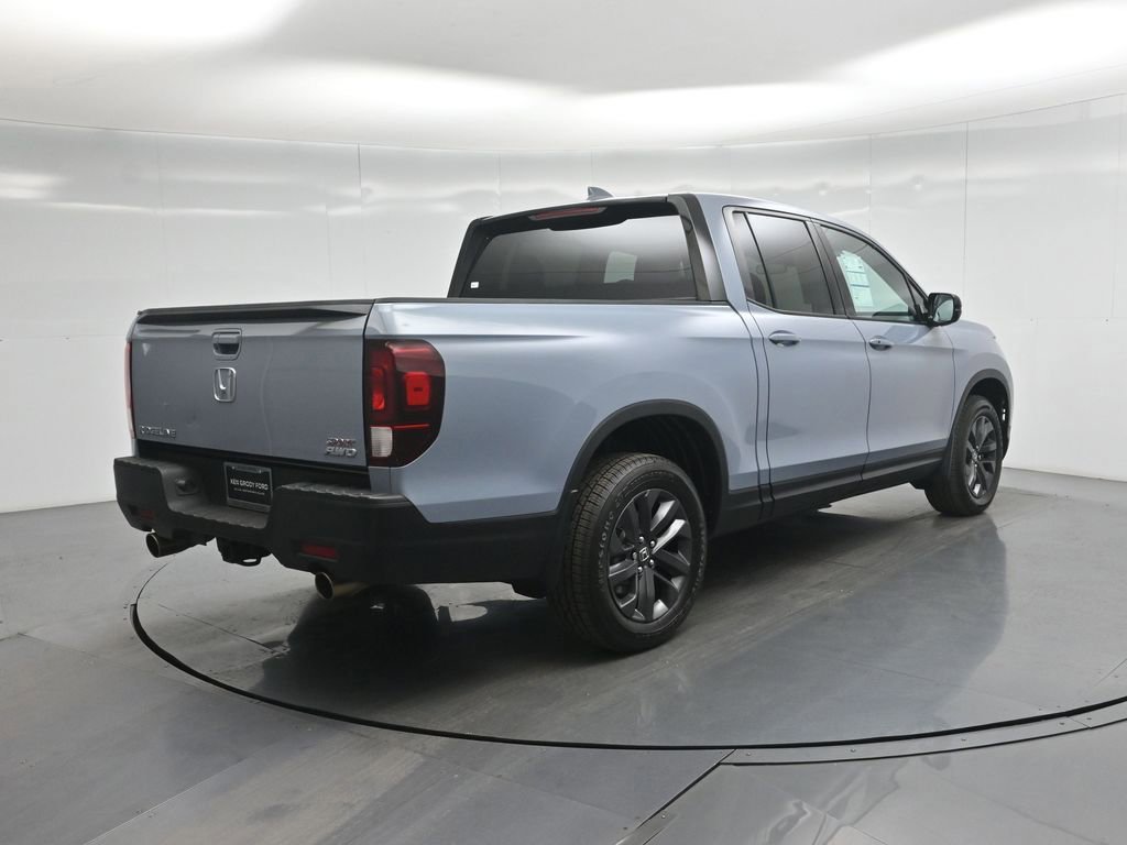 Used 2023 Honda Ridgeline Sport image 14
