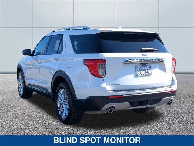 Certified 2021 Ford Explorer Limited w/ Hybrid Equipment Group 310A AWD/4WD image 3