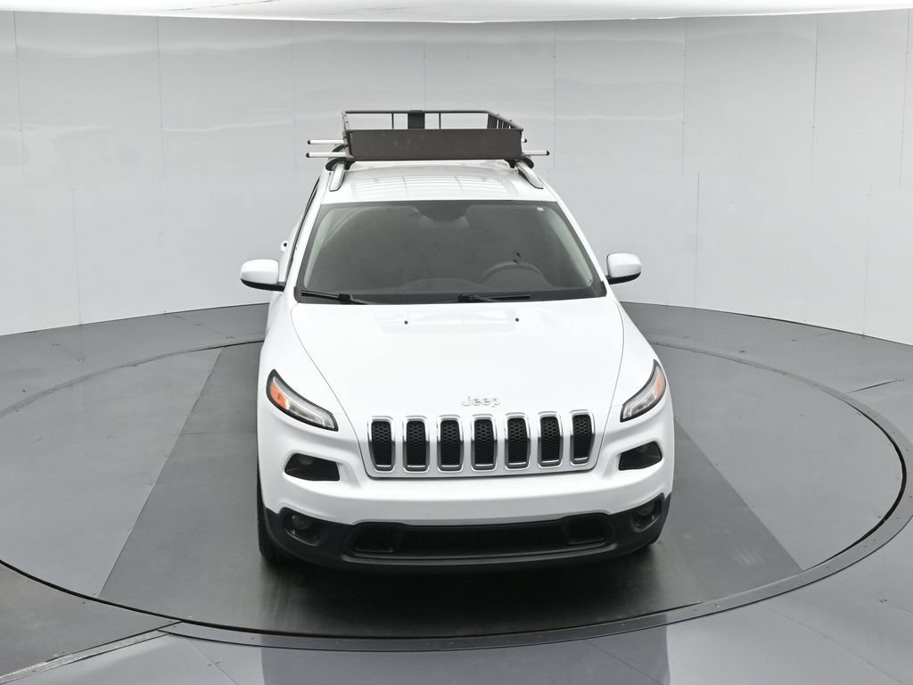 Used 2017 Jeep Cherokee Latitude FWD image 39