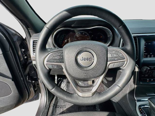 Used 2018 Jeep Grand Cherokee Laredo AWD/4WD image 7