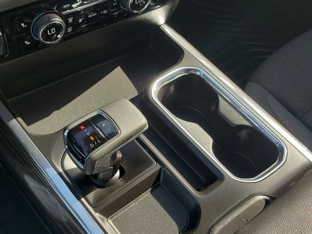 Used 2025 Chevrolet Silverado 1500 LT RWD image 29