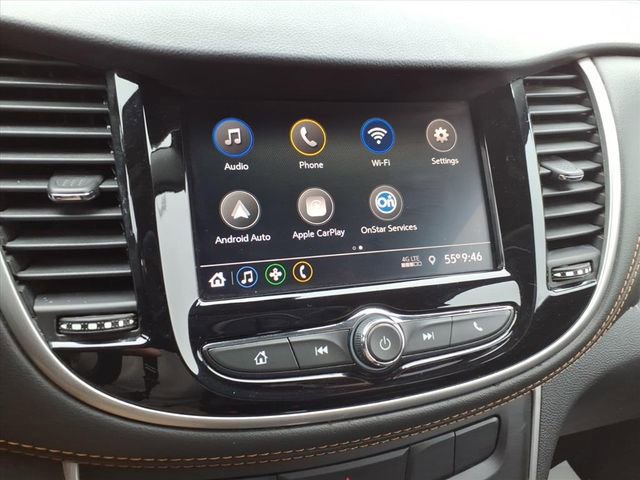 Used 2022 Chevrolet Trax LT w/ LT Convenience Package image 24