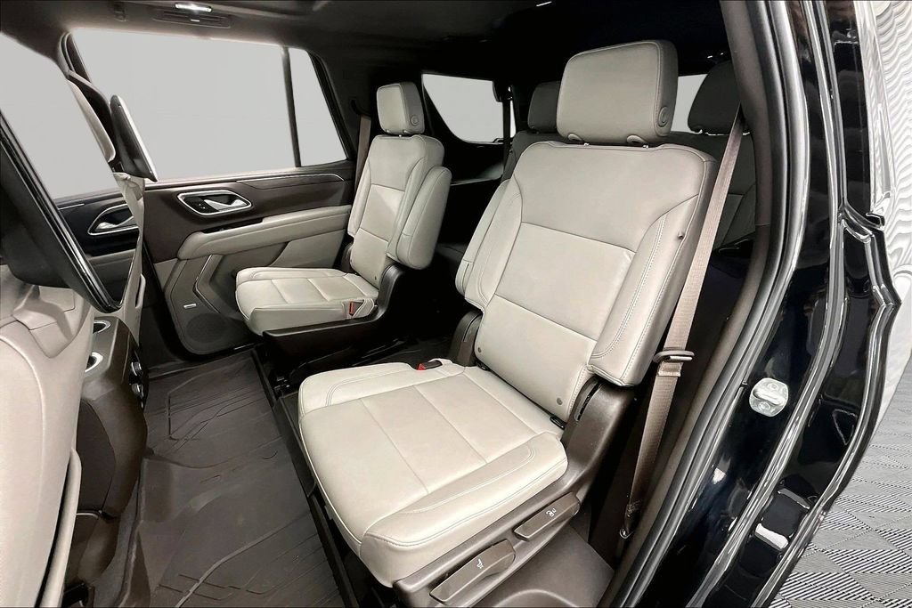 Used 2024 Chevrolet Tahoe Z71 w/ Luxury Package AWD/4WD image 26