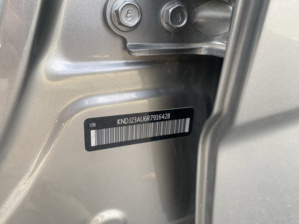 Used 2024 Kia Soul LX w/ Option Group 015 image 30