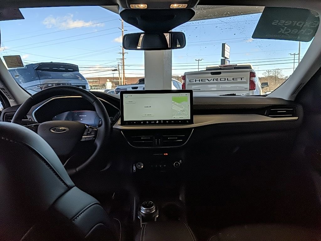 Certified 2025 Ford Escape Platinum image 14