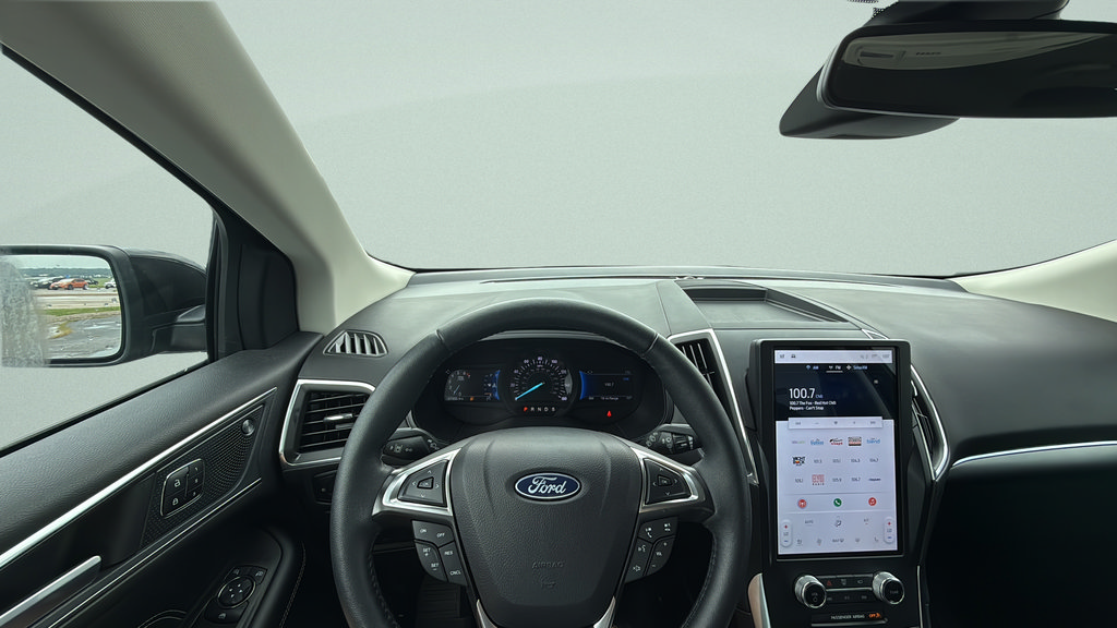 Certified 2024 Ford Edge Titanium AWD/4WD image 11