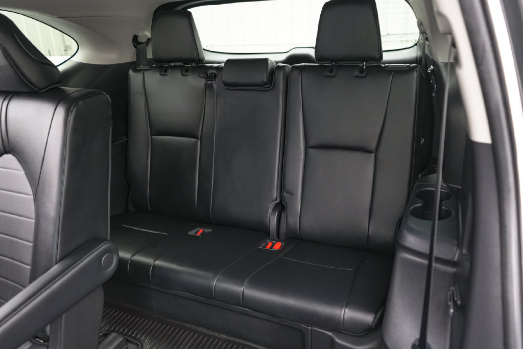Used 2023 Toyota Highlander XLE AWD/4WD image 20