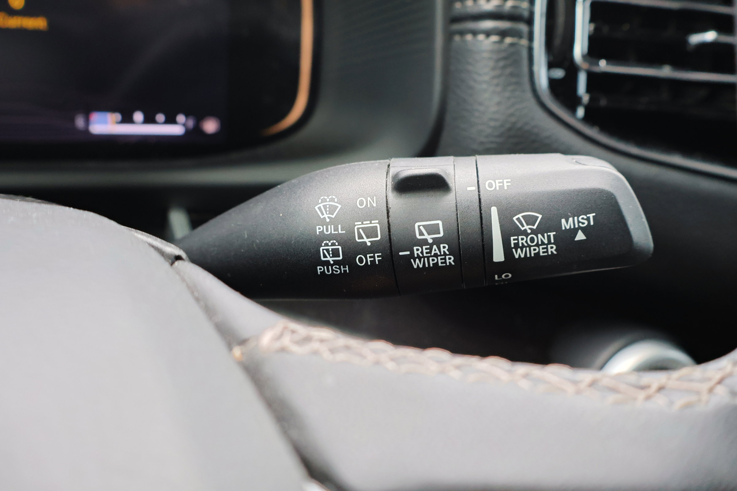 Used 2023 Jeep Wagoneer 4WD image 20