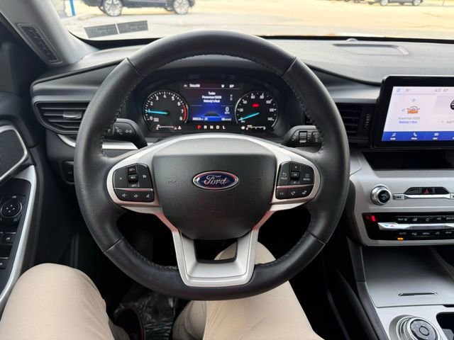 Certified 2023 Ford Explorer XLT image 34