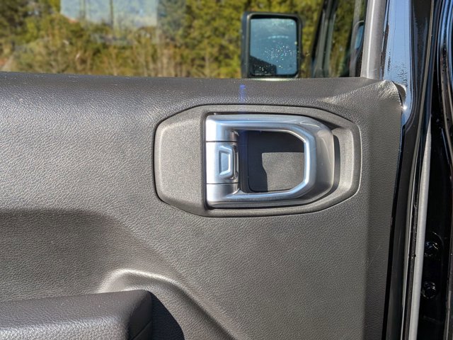 Used 2022 Jeep Gladiator Rubicon w/ Cold Weather Group image 29