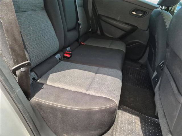 Used 2022 Nissan Rogue SV FWD image 19