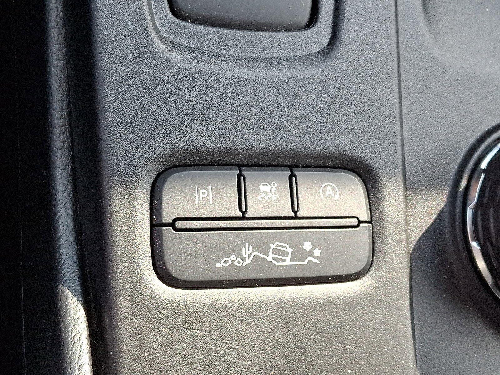 Certified 2025 Ford Ranger Lariat w/ FX4 Off-Road Package AWD/4WD image 21