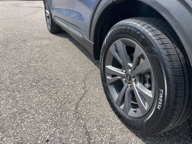 Certified 2021 Ford Explorer XLT w/ Equipment Group 202A image 28