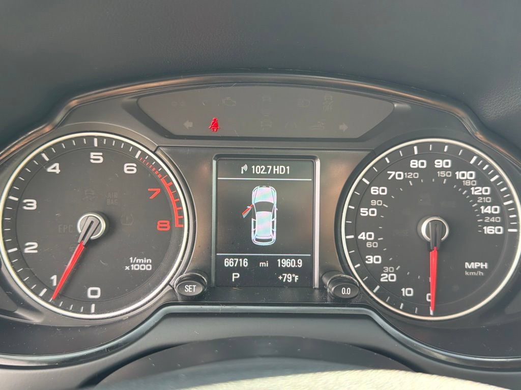 Used 2017 Audi Q5 2.0T Premium Plus w/ Technology Package AWD/4WD image 23