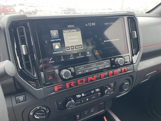 Used 2025 Nissan Frontier PRO-4X image 10