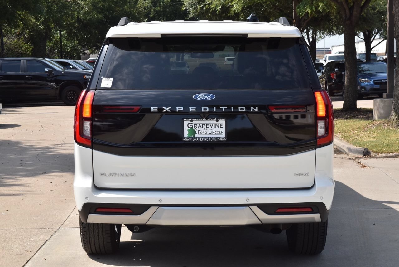 Certified 2025 Ford Expedition Max Platinum w/ Platinum Ultimate Package AWD/4WD image 9
