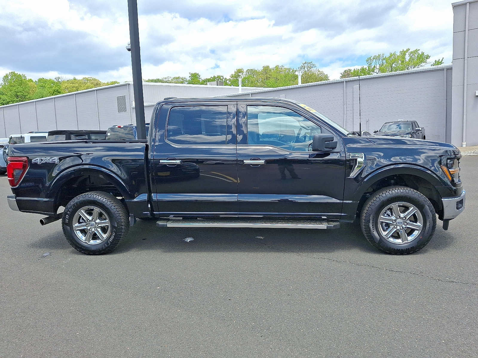 Certified 2025 Ford F150 XLT w/ Equipment Group 301A Standard AWD/4WD image 8