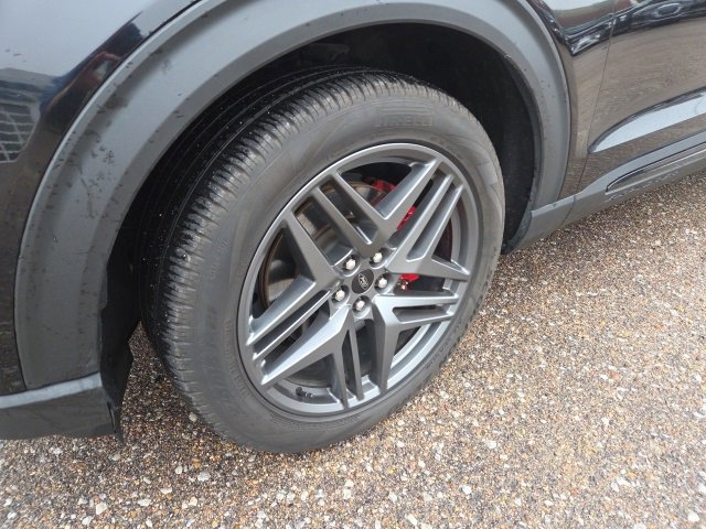 Certified 2025 Ford Explorer ST image 18