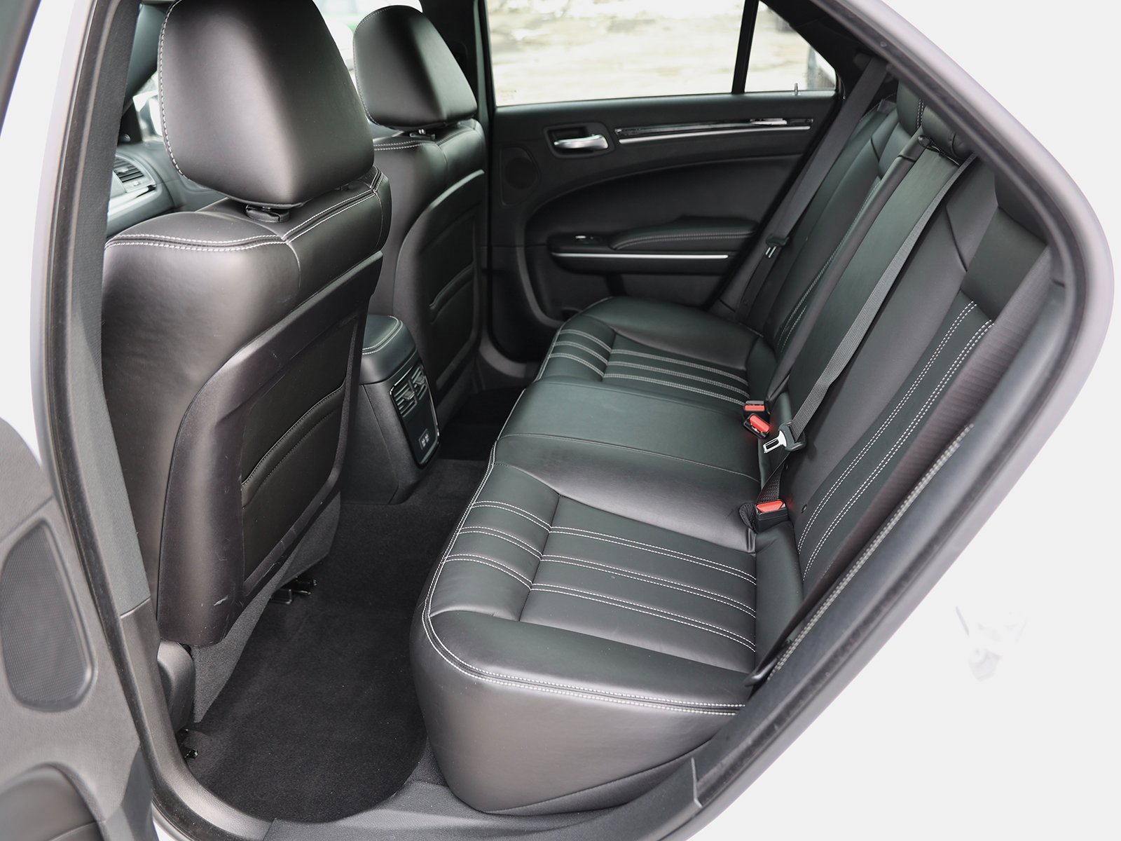 Used 2022 Chrysler 300 S image 20