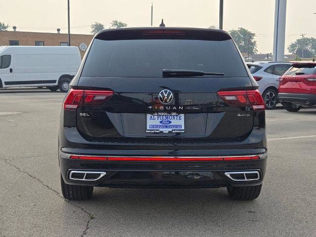 Used 2023 Volkswagen Tiguan SEL R-Line image 3