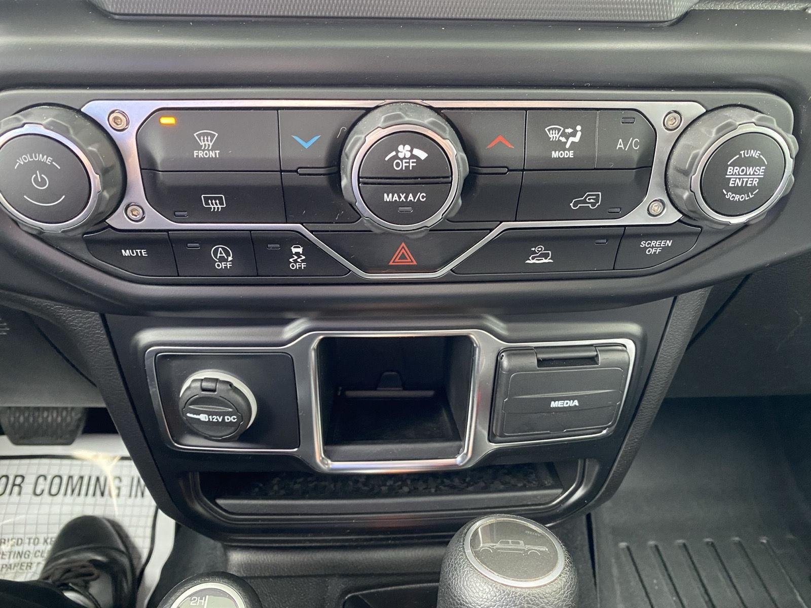 Used 2022 Jeep Gladiator Sport AWD/4WD image 22
