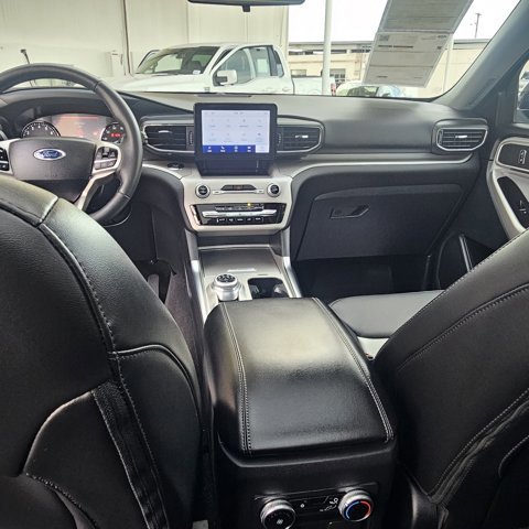 Certified 2023 Ford Explorer XLT w/ Equipment Group 202A image 15