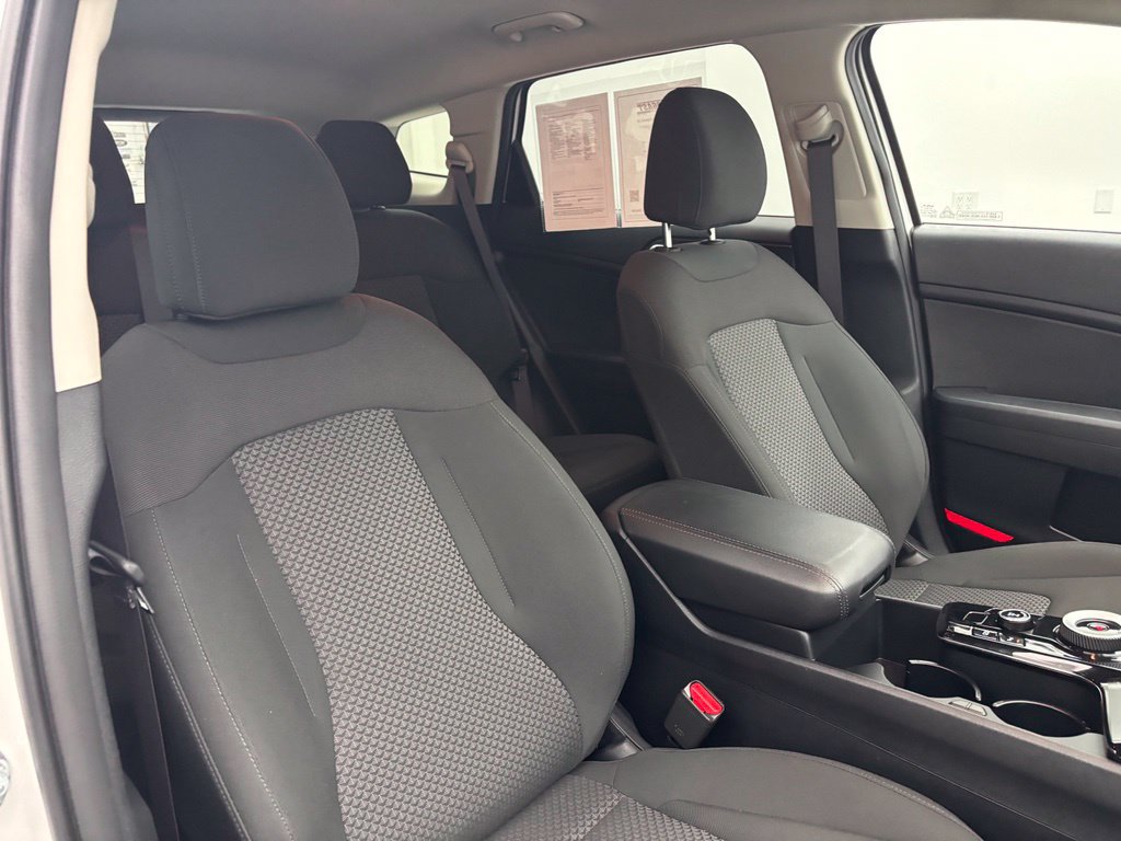 Used 2023 Kia Sportage LX AWD/4WD image 34