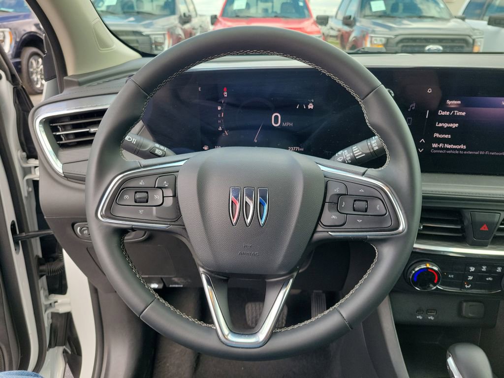 Used 2025 Buick Encore GX Preferred FWD image 24