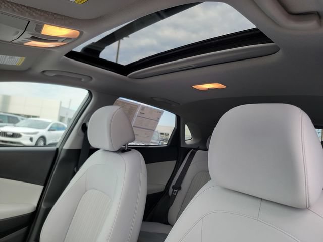 Used 2023 Hyundai Kona SEL w/ Convenience Package AWD/4WD image 3