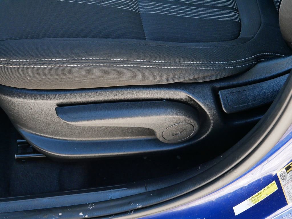 Used 2022 Hyundai Venue SEL image 11