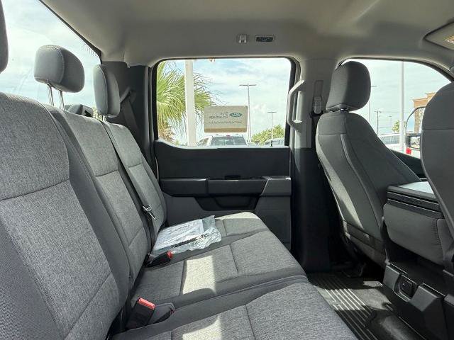 Certified 2024 Ford F550 4x4 Crew Cab Super Duty image 33