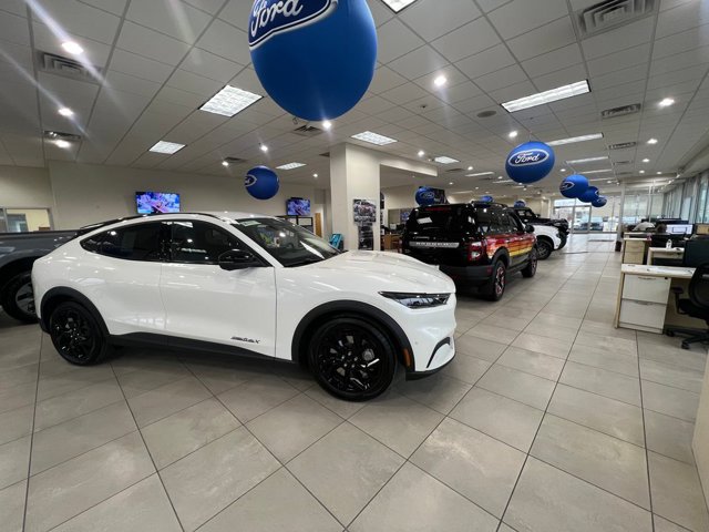 Certified 2020 Ford Escape SEL AWD/4WD image 12