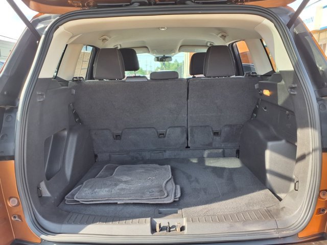 Certified 2017 Ford Escape SE w/ Equipment Group 201A FWD image 17