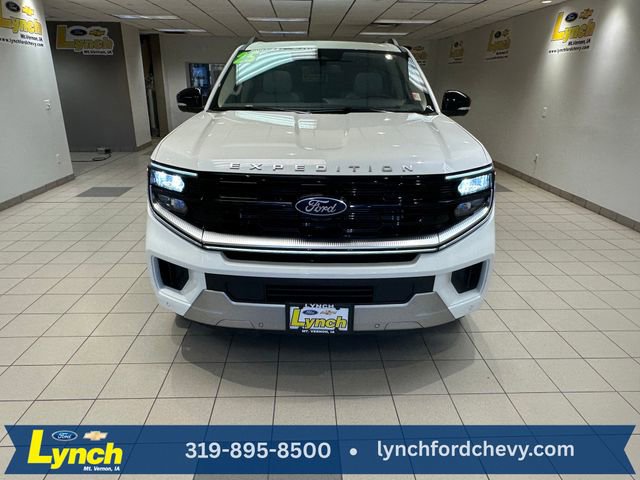 Certified 2025 Ford Expedition Platinum w/ Driver's Package AWD/4WD image 32