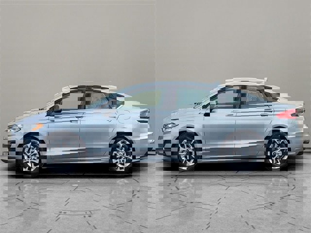 Certified 2020 Ford Fusion SE image 9