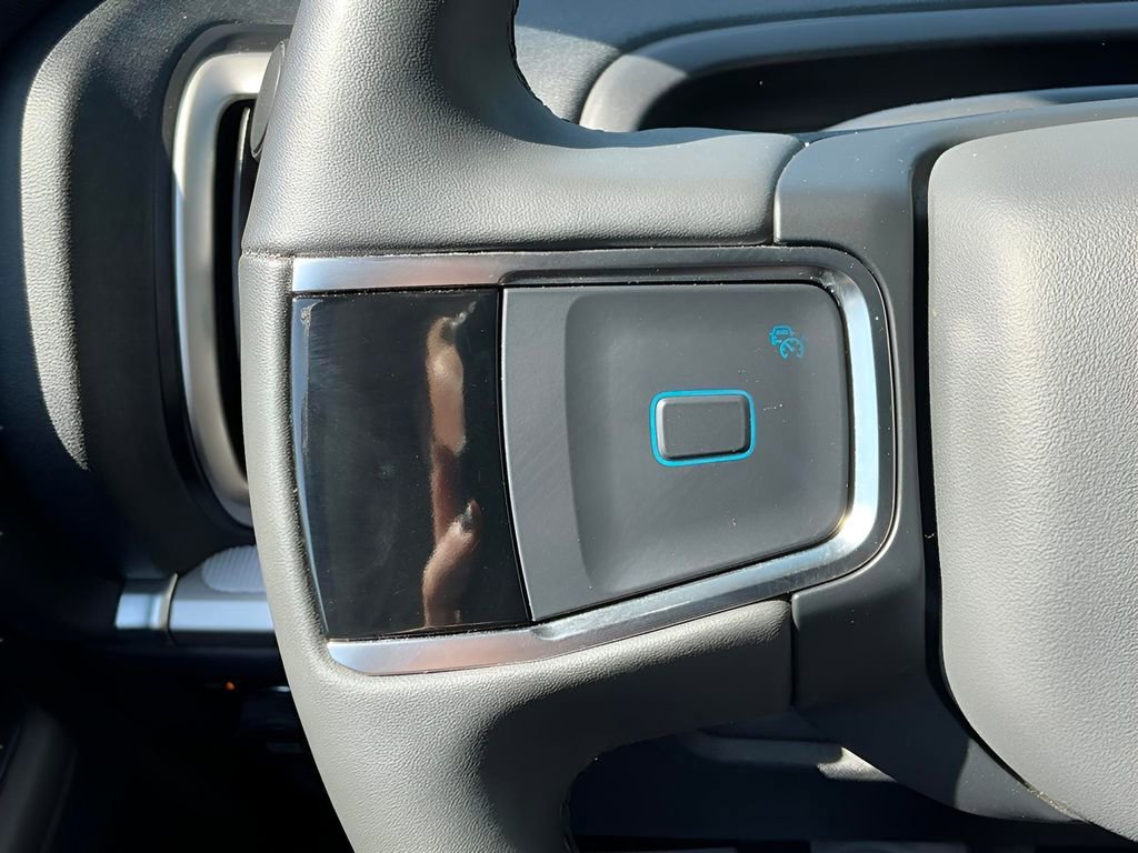 Certified 2025 Ford Expedition Active image 32