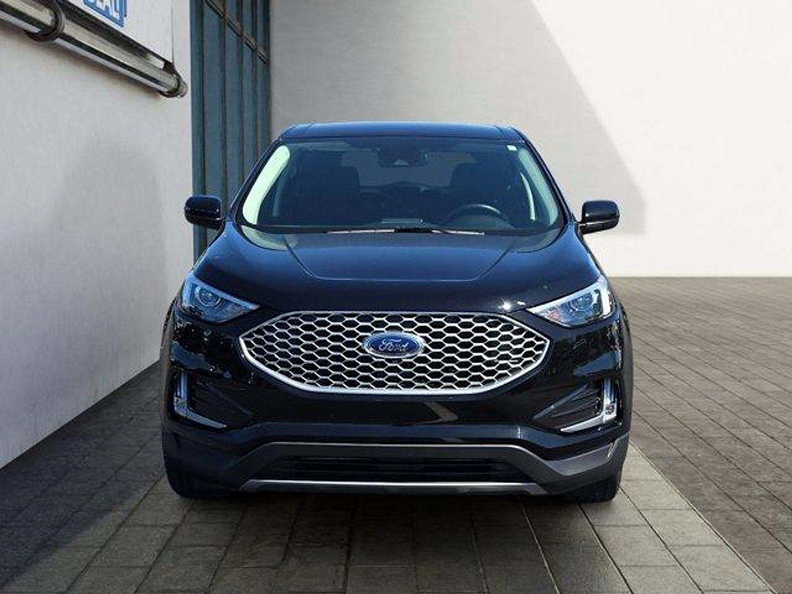 Certified 2024 Ford Edge SEL w/ Convenience Package AWD/4WD image 7