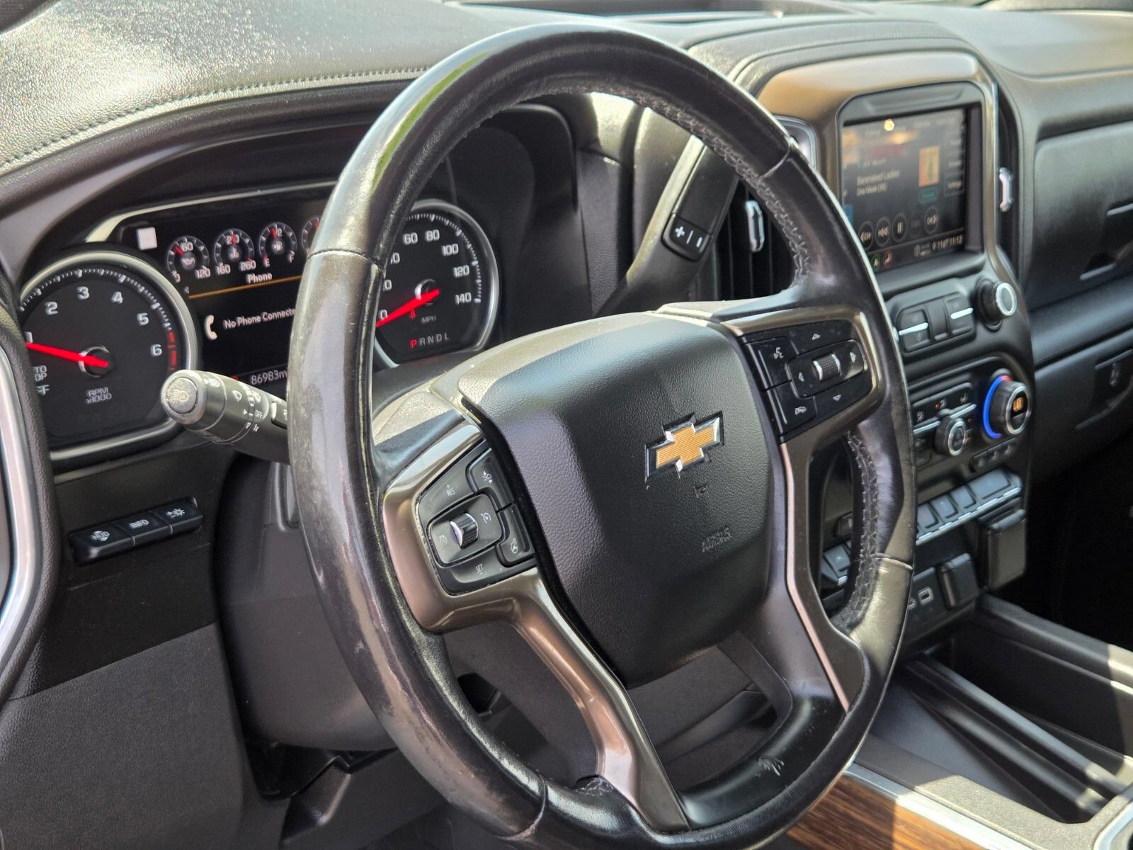 Used 2021 Chevrolet Silverado 1500 High Country w/ Technology Package AWD/4WD image 19