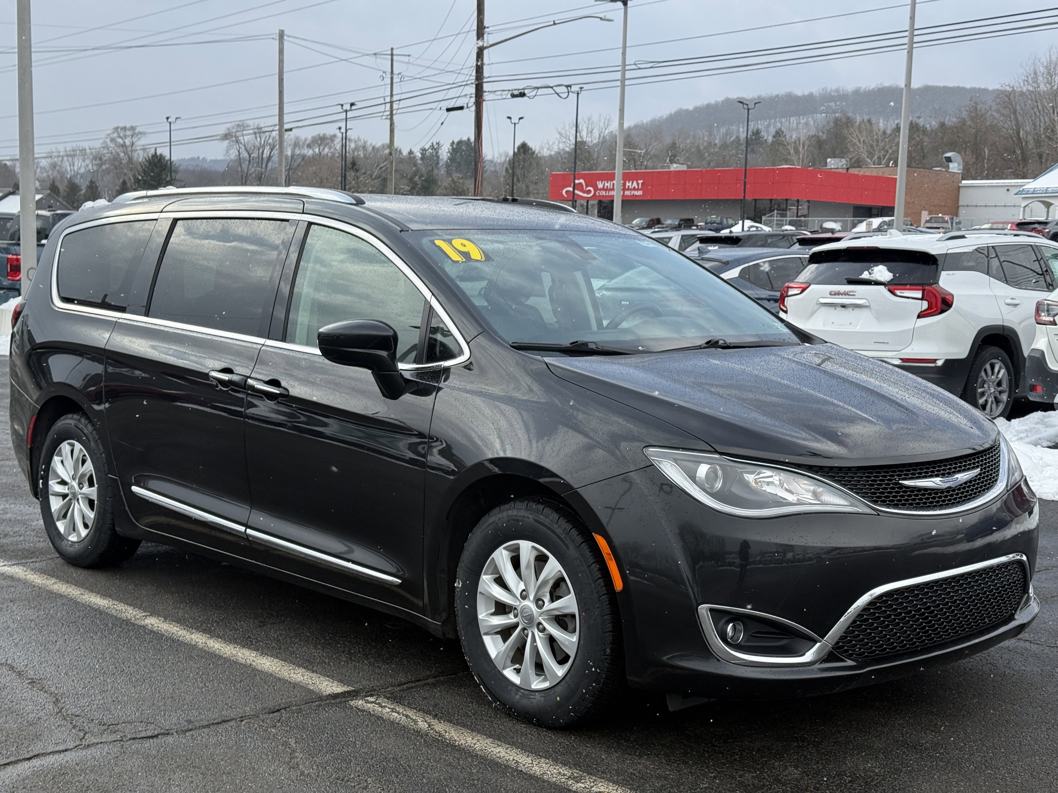 Used 2019 Chrysler Pacifica Touring-L