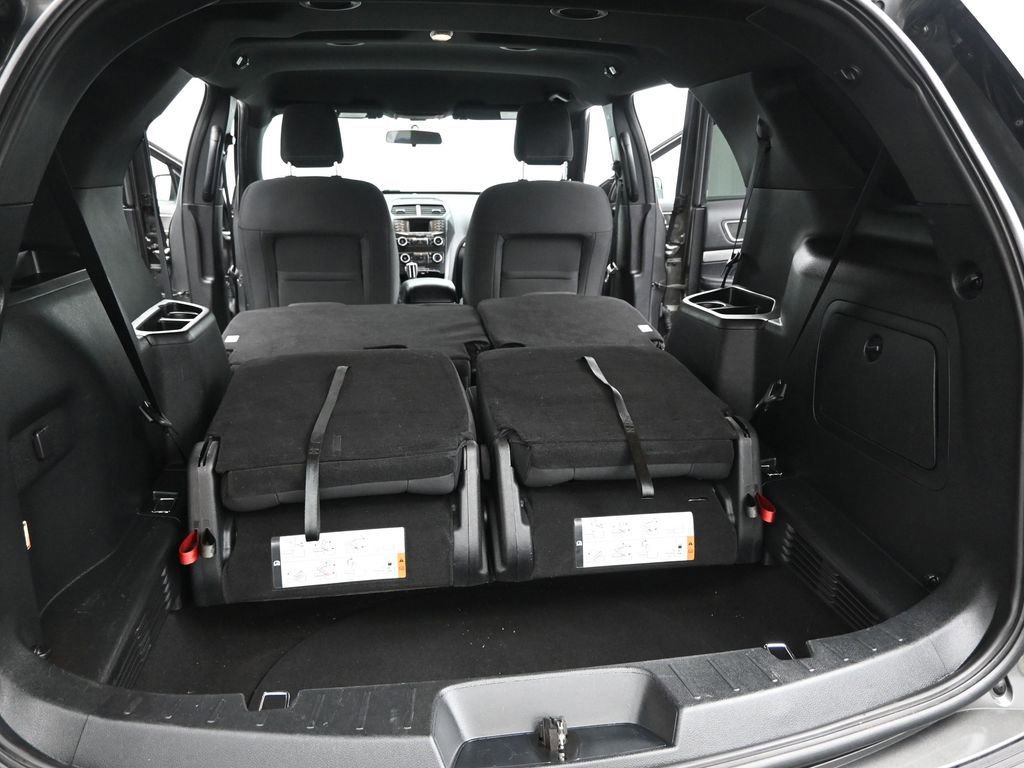 Certified 2018 Ford Explorer XLT image 51