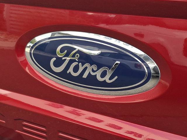 Certified 2017 Ford F250 Lariat w/ Lariat Ultimate Package AWD/4WD image 30