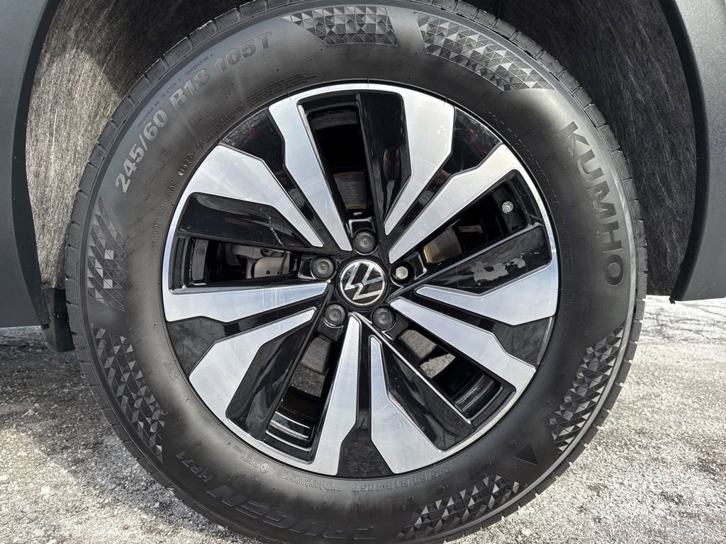 Used 2024 Volkswagen Atlas SE image 8