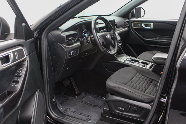 Certified 2020 Ford Explorer XLT AWD/4WD image 9