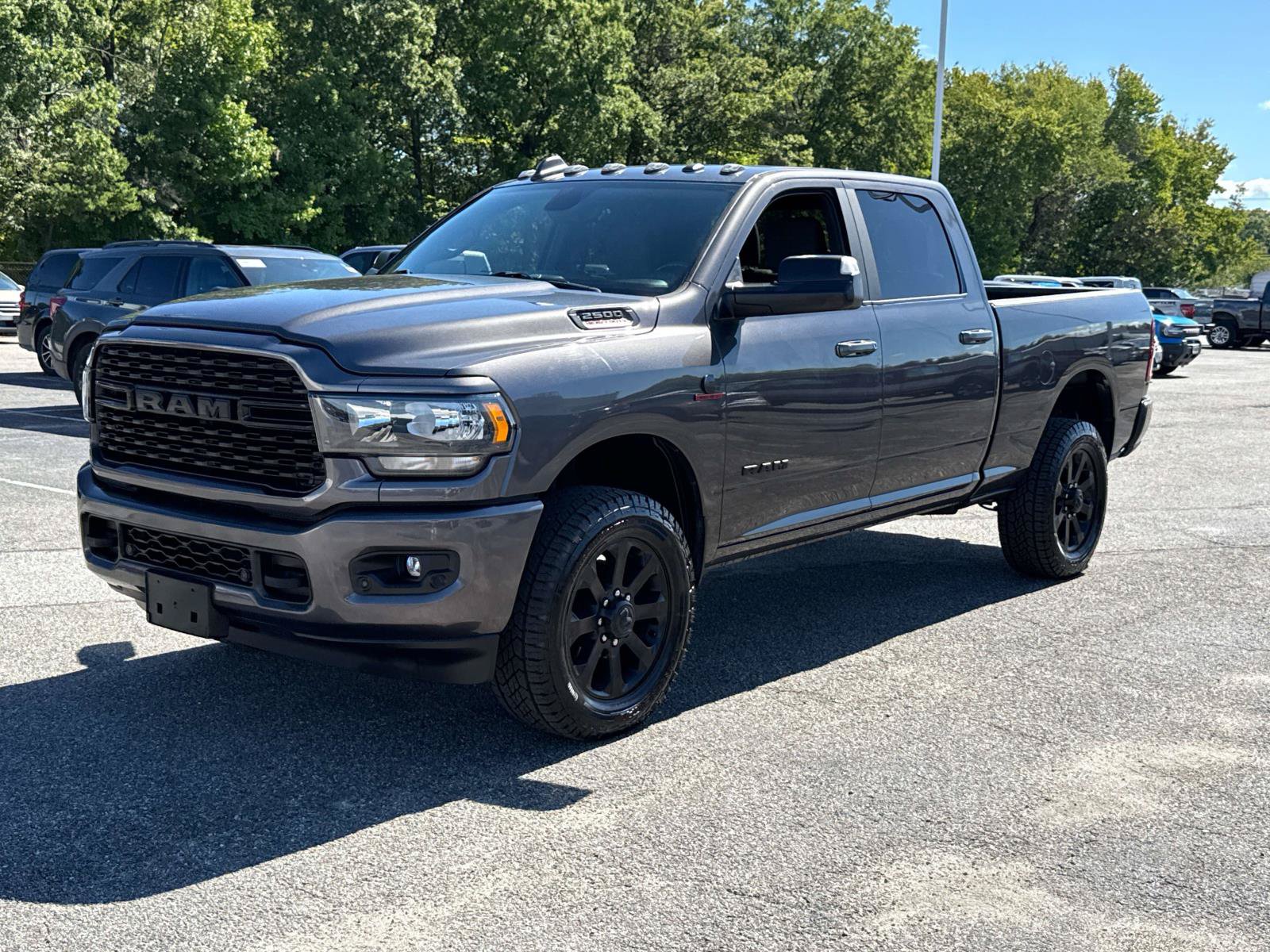 Used 2022 RAM 2500 Big Horn w/ Night Edition AWD/4WD image 5