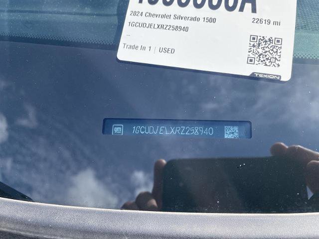 Used 2024 Chevrolet Silverado 1500 High Country w/ Technology Package image 37