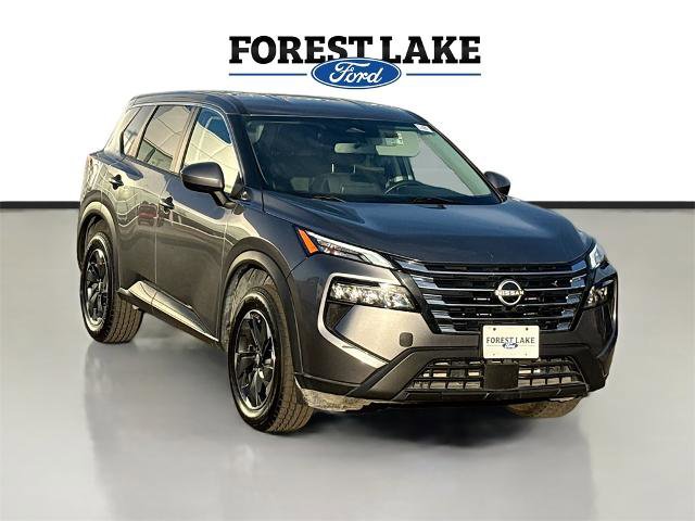 Used 2024 Nissan Rogue SV image 1