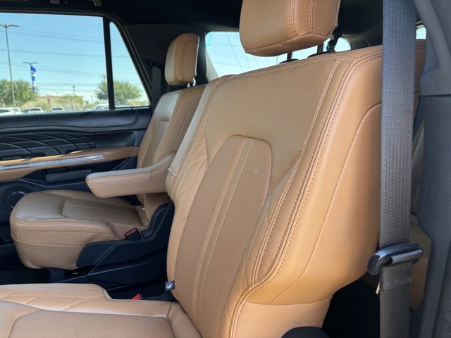 Certified 2024 Ford Expedition Max Platinum image 16