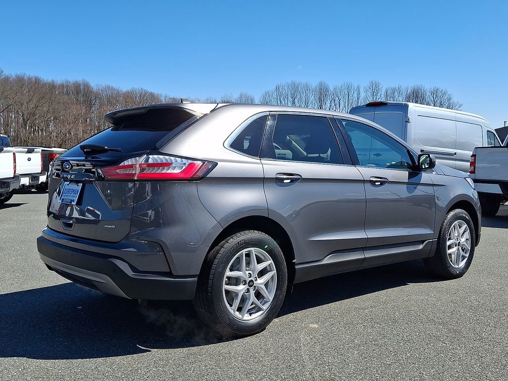 Certified 2024 Ford Edge SEL image 6